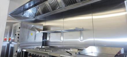 Kitchen cleaning and maintenance
