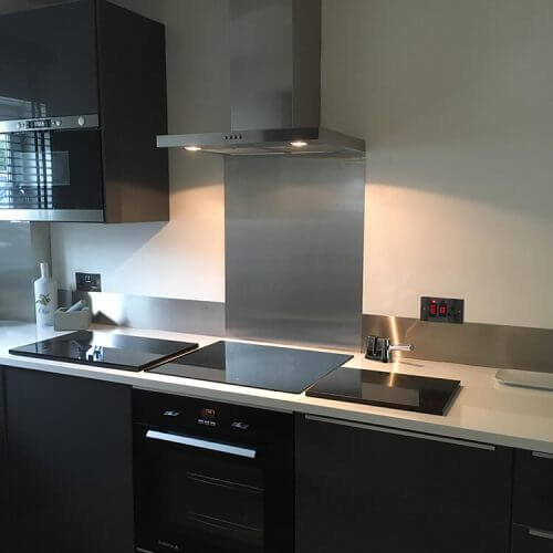 Stainless steel splash backs for kitchens