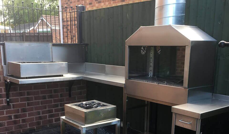 Charcoal barbecue grills Dolphin Fabricatinos